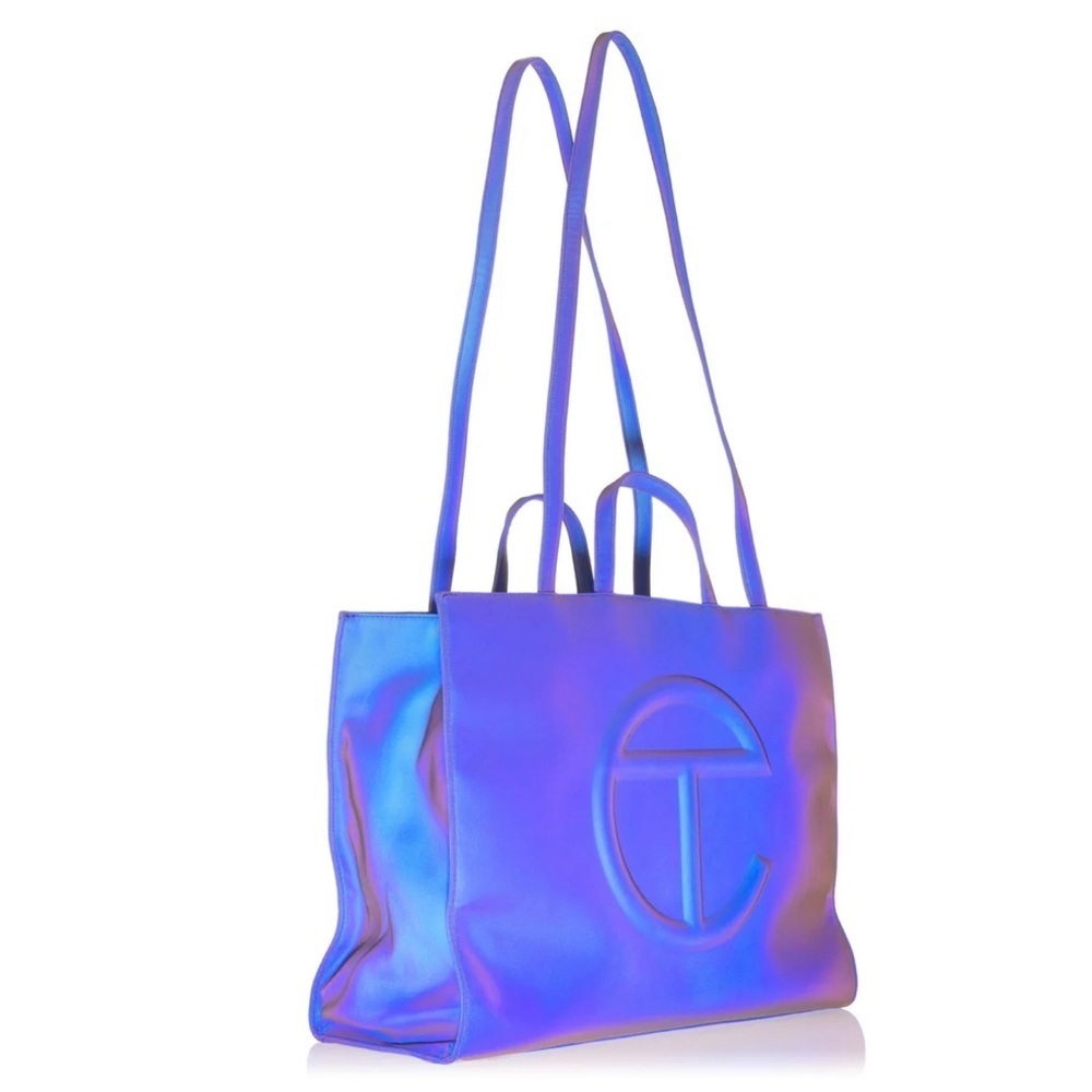 Large flash Telfar